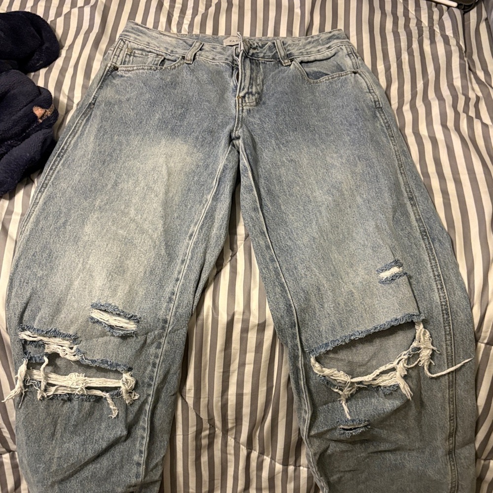 PacSun Light Blue Denim Jeans with rips casey low rise baggy